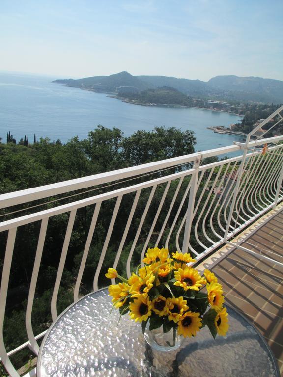 Villa Barbara Mlini Luaran gambar